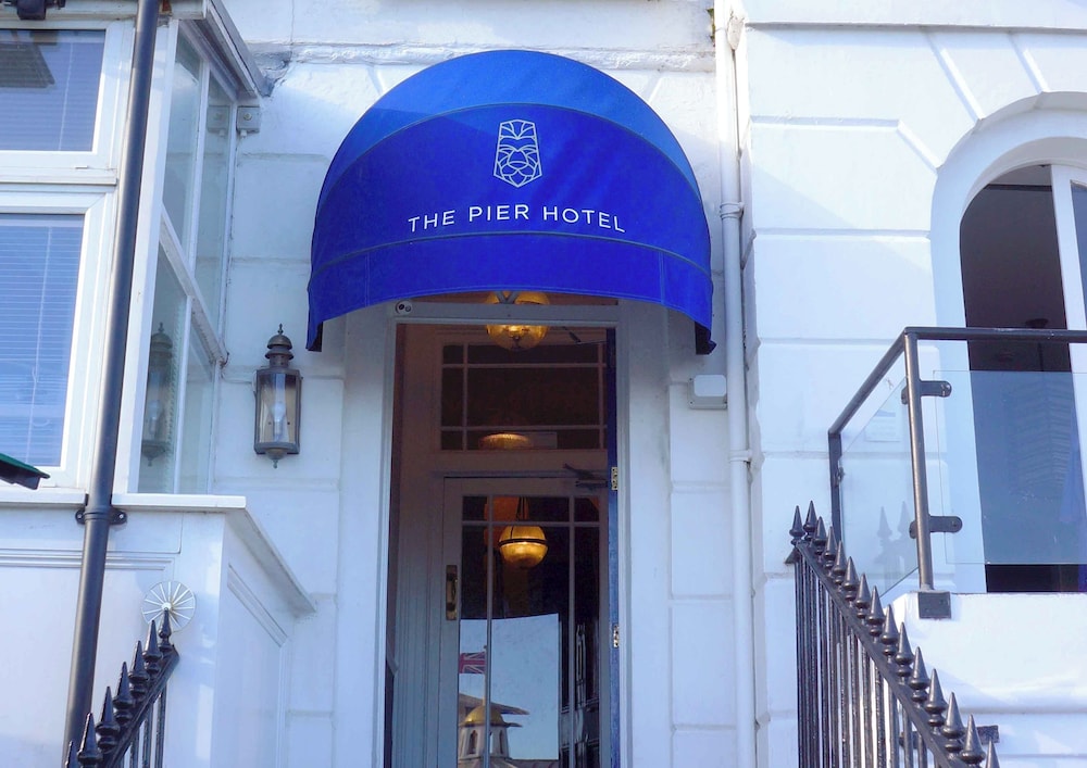The Pier Hotel 2/80