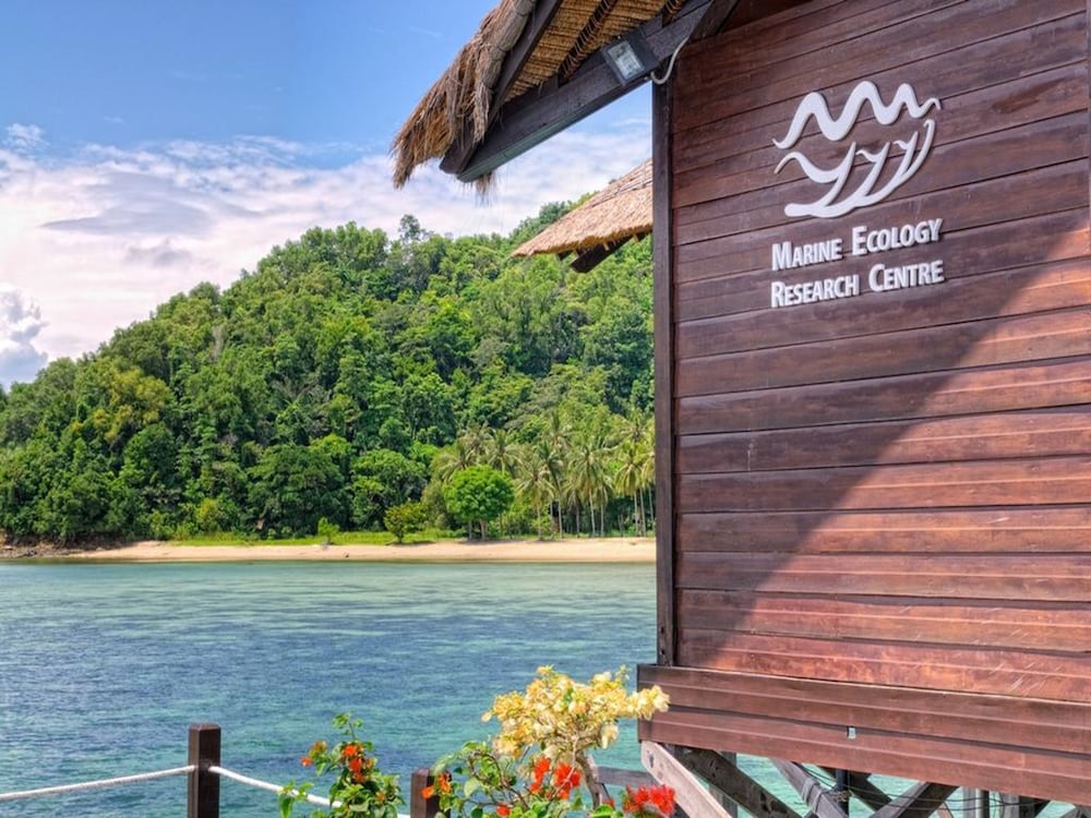 Gayana Marine Resort 63/71
