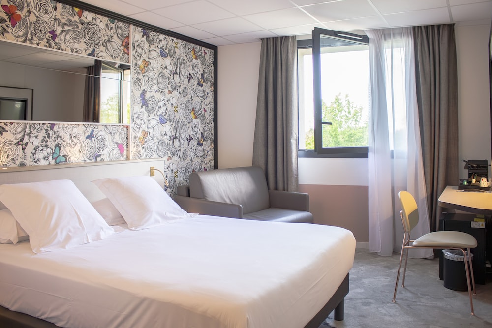 Brit Hotel Nantes La Beaujoire - L Amandine 25/62