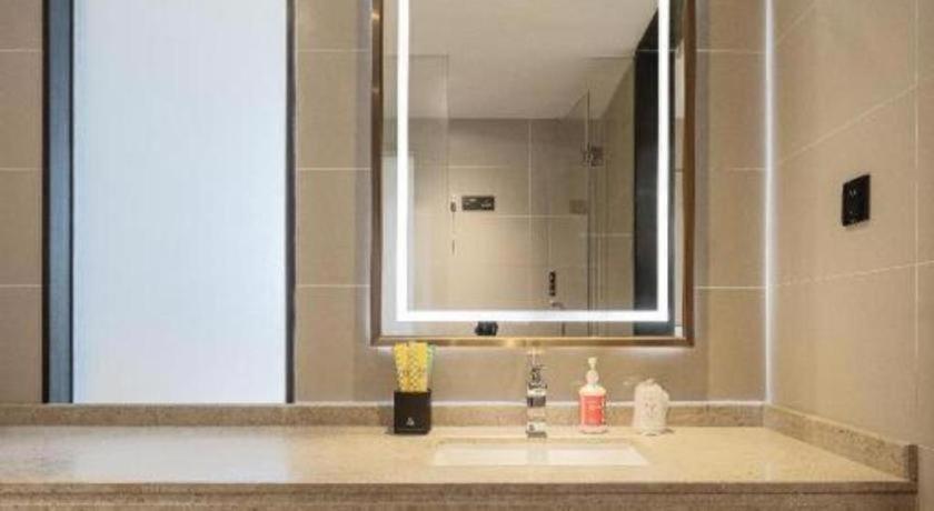 City Comfort Inn (Zhaoqing Dawang Wandu Square) 31/31