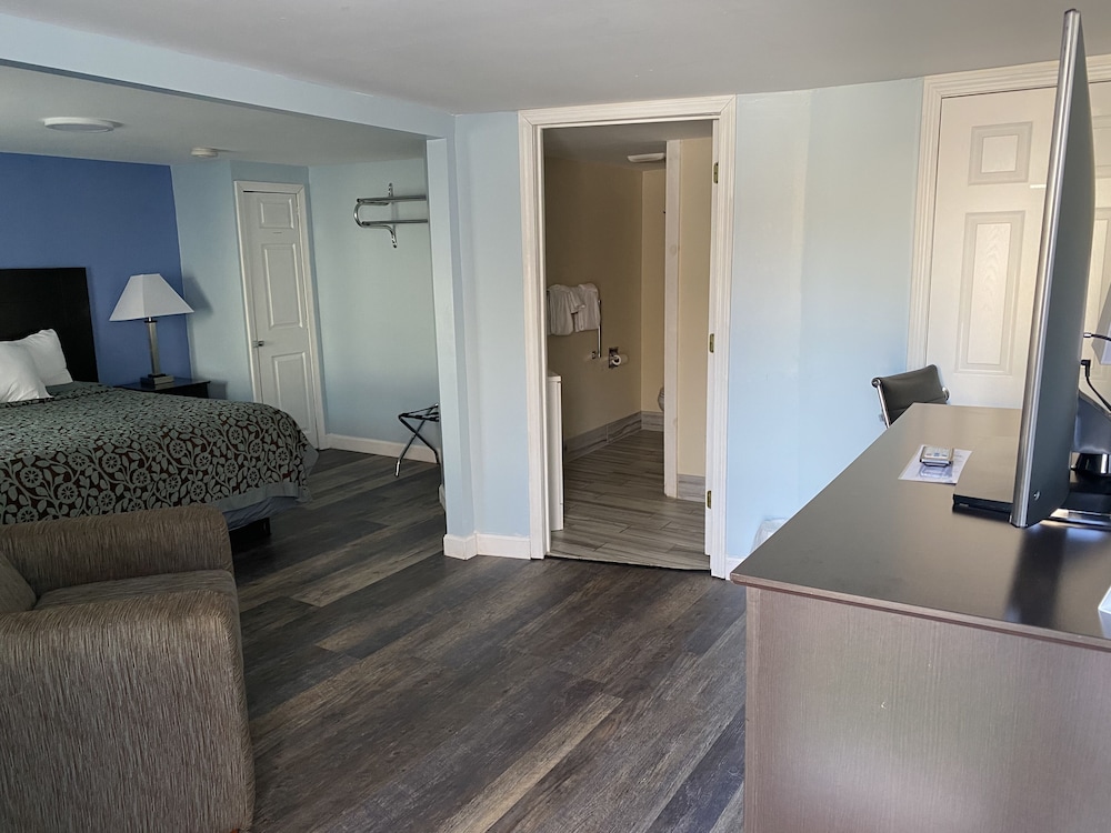Beacon Inn and Suites 27/40