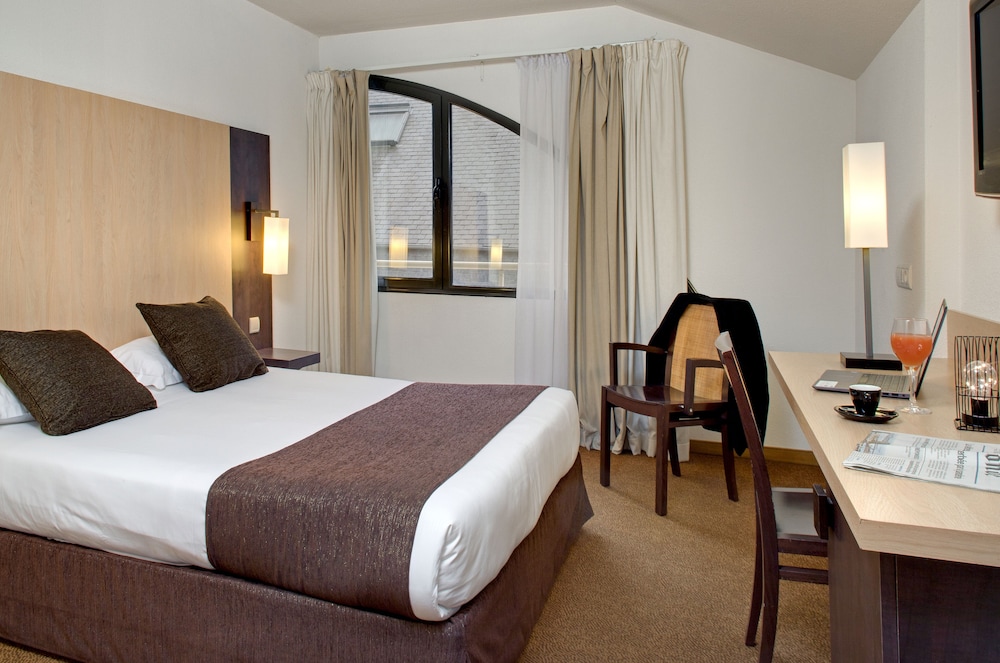 Hotel Eliseo 19/50