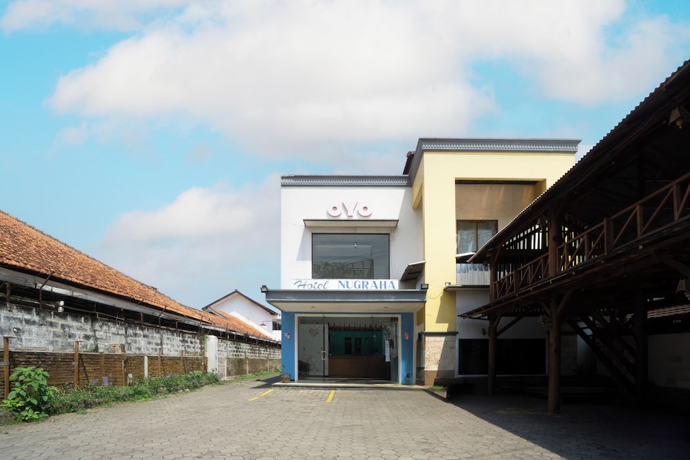 Hotel O Arjosari Near Plaza Araya Formerly Hotel Nugraha photo4