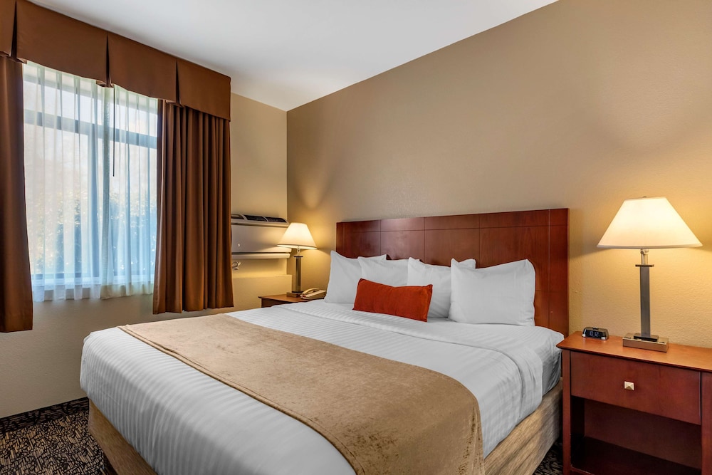 Best Western Plus Boulder Louisville 22/53