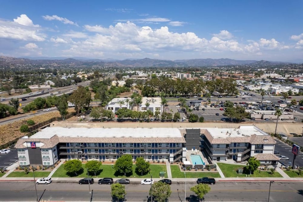Motel6 Escondido Ca in ESCONDIDO - CA