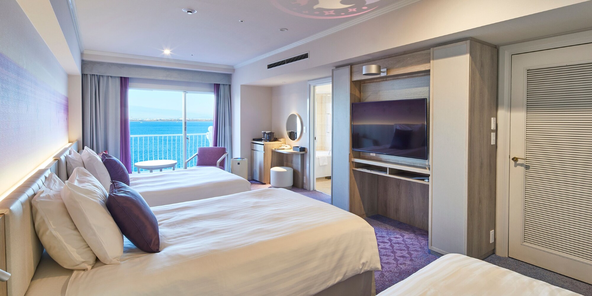 Nikko, Deluxe, Twin Beds, Lounge Access