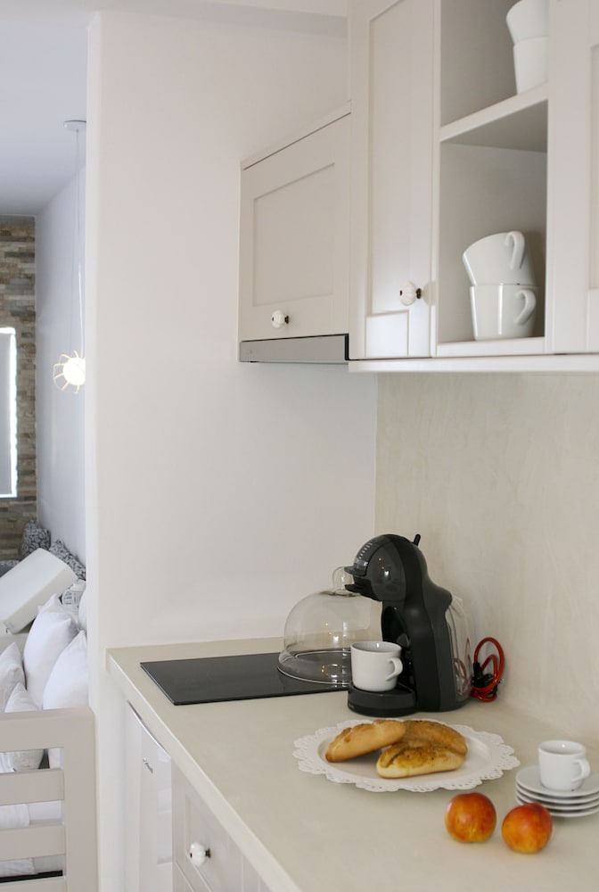 Anatoli Luxury Studios & Suites 42/50