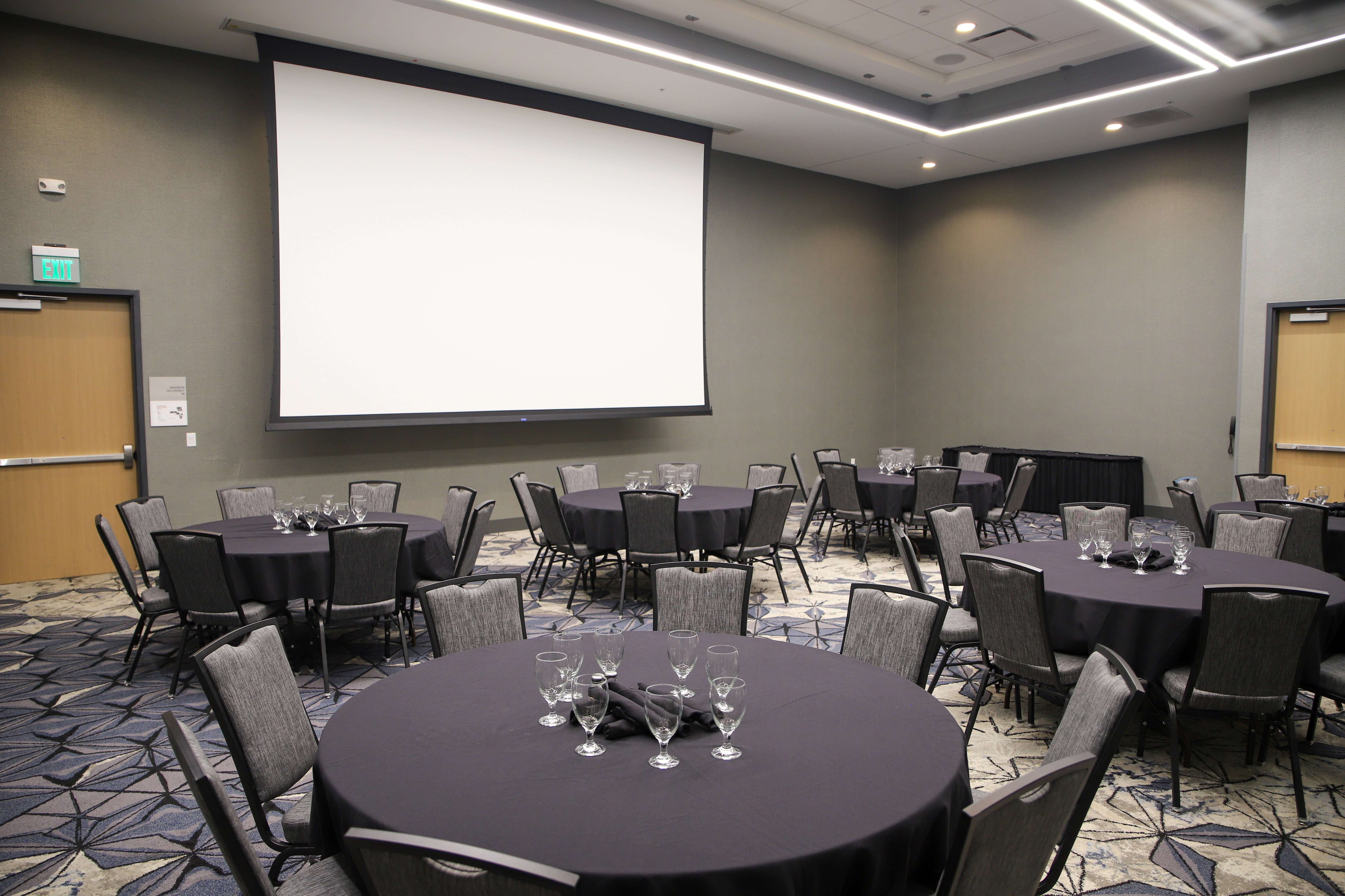 Holiday Inn & Suites Cedar Falls - Waterloo Event Ctr 37/50