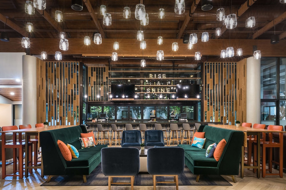 Doubletree By Hilton Gainesville 35/61