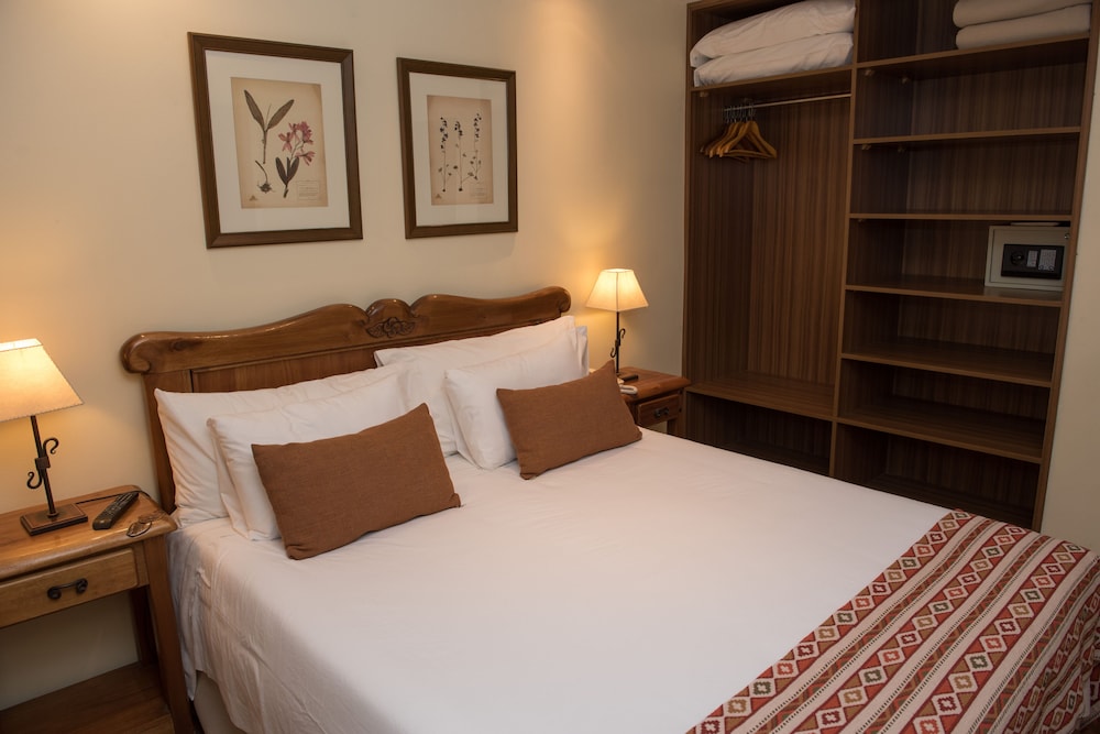Hostal Del Bosque 11/62