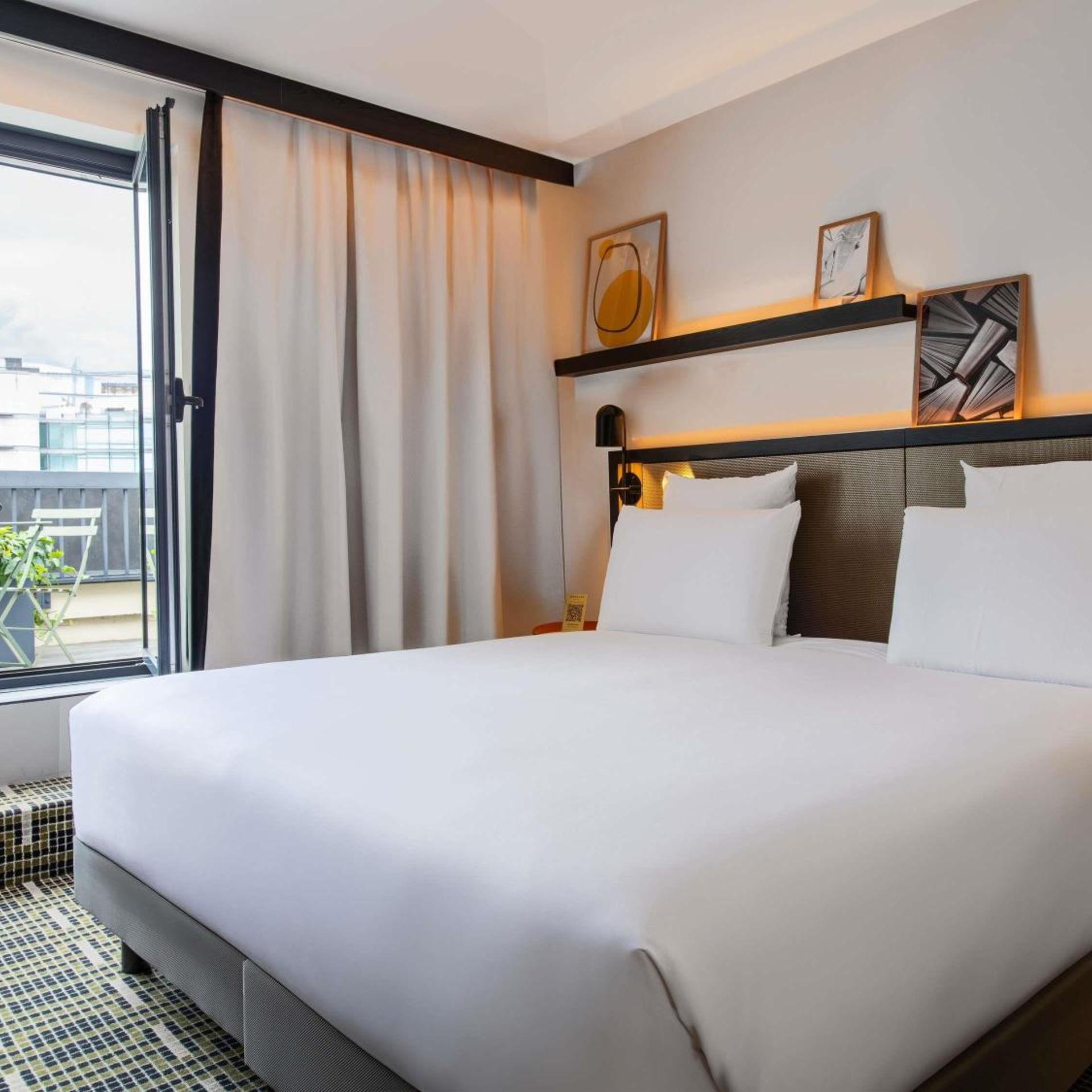 PRIVILEGE, DOUBLE BED, TERRACE
