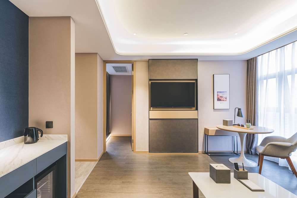 Atour hotel (Huayang Metro Station Tianfu Chengdu) 16/24