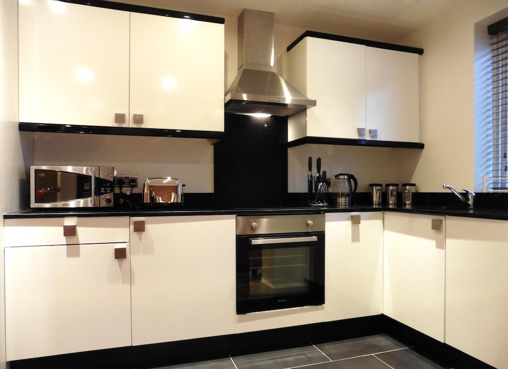 Holyrood Aparthotel 62/81