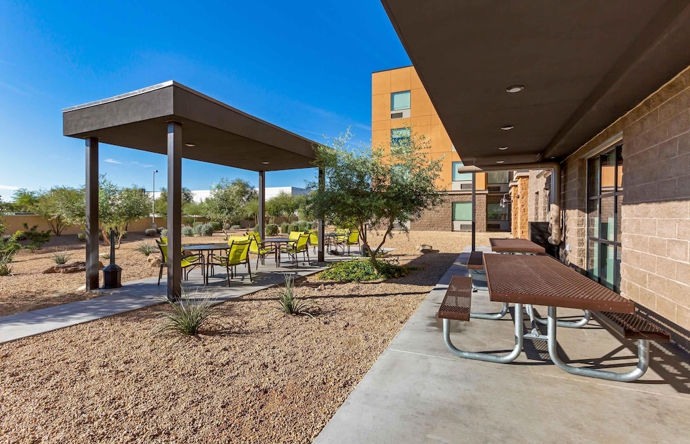 Extended Stay America Premier Suites Phoenix Chandler Downtown 57/63