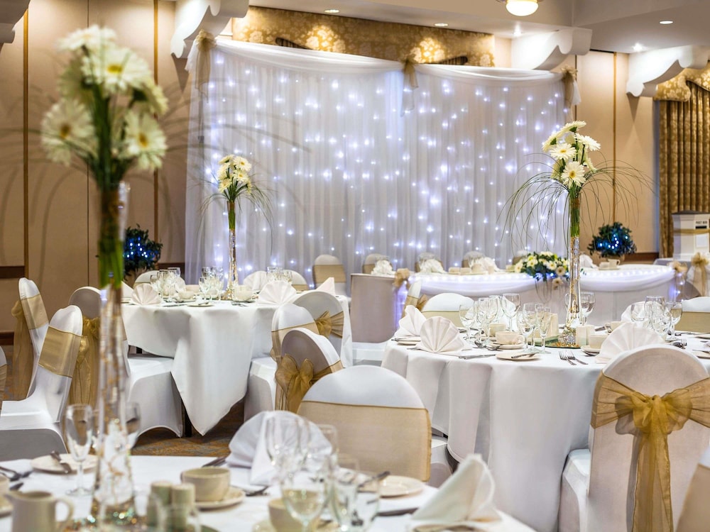 Mercure Dartford Brands Hatch Hotel & Spa 36/50