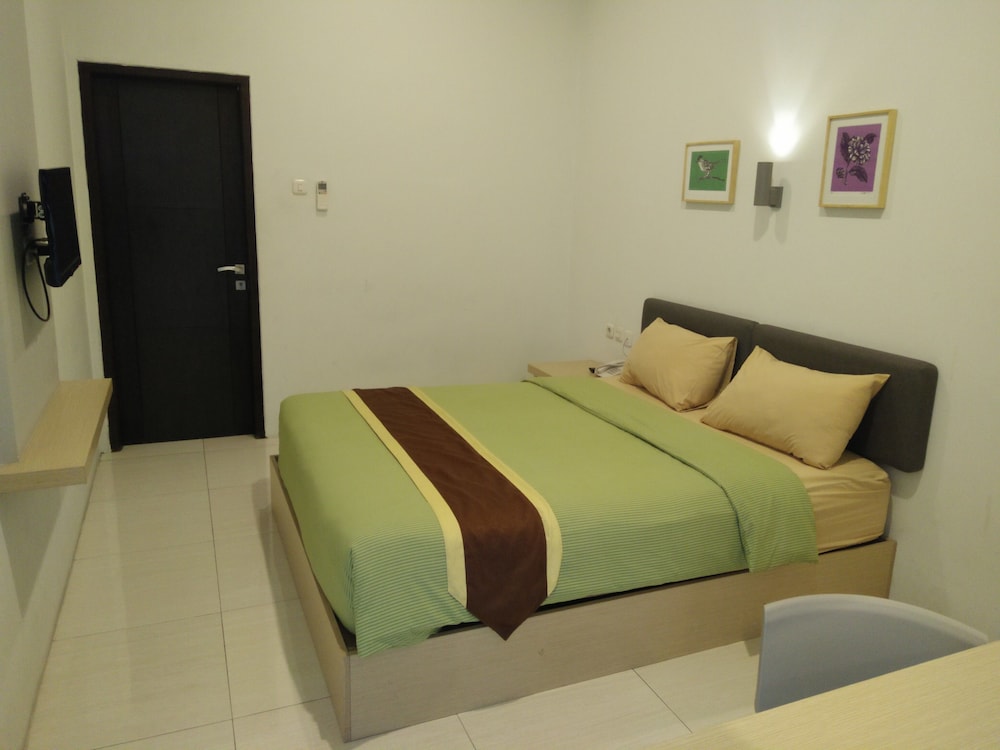 Sentra Inn Bandung 7/18
