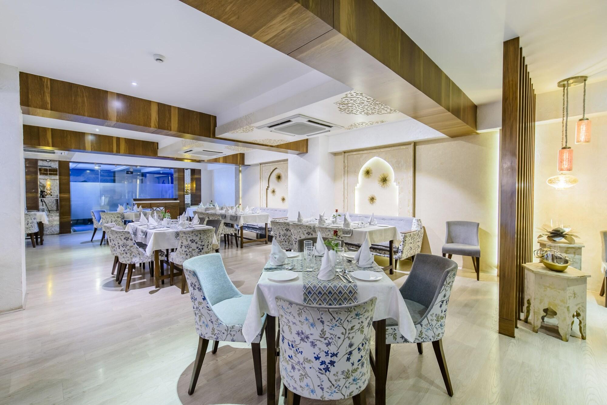 HOTEL GRAND DHILLON 27/31