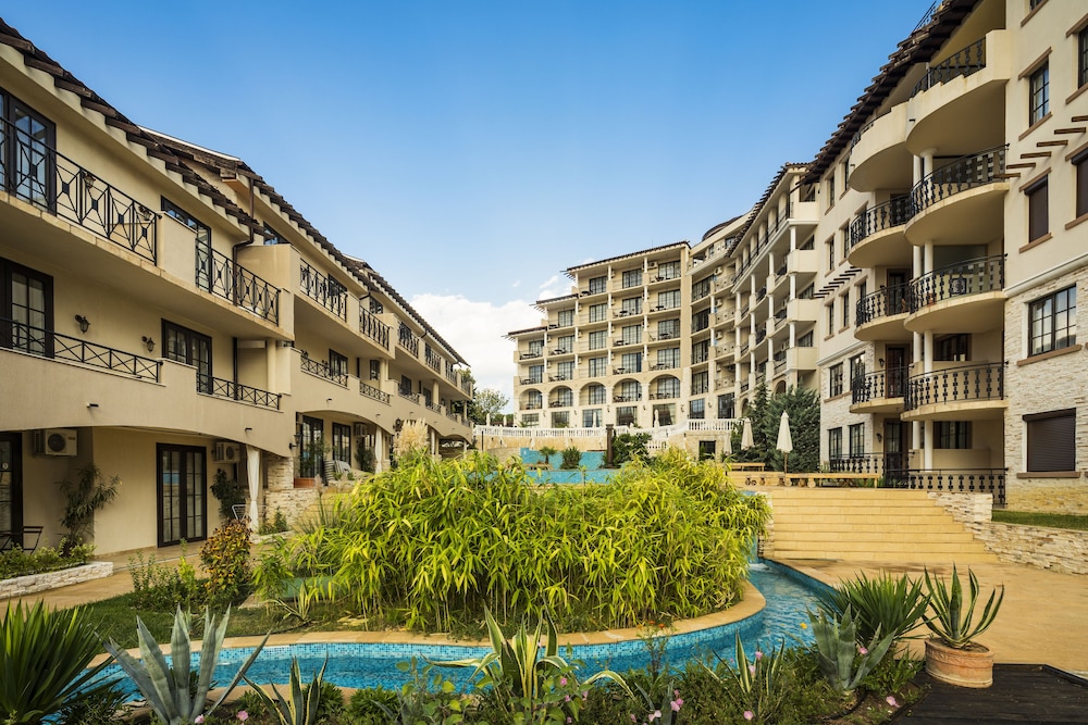 The Cliff Beach And Spa 3/58