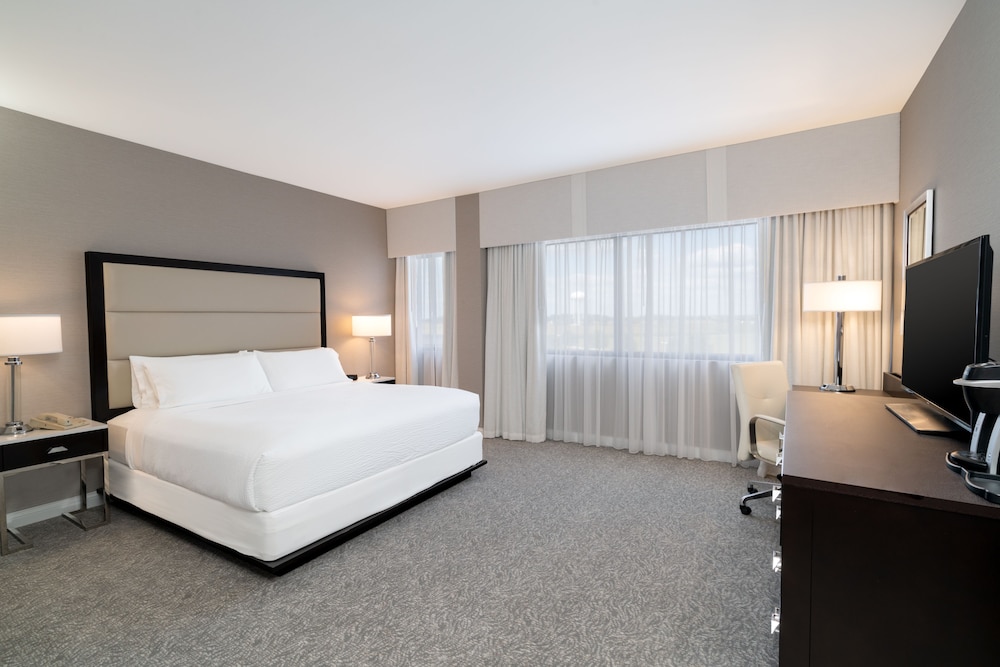 غرفة بريميوم بسرير كينج، Holiday Inn Wilmington 5/6