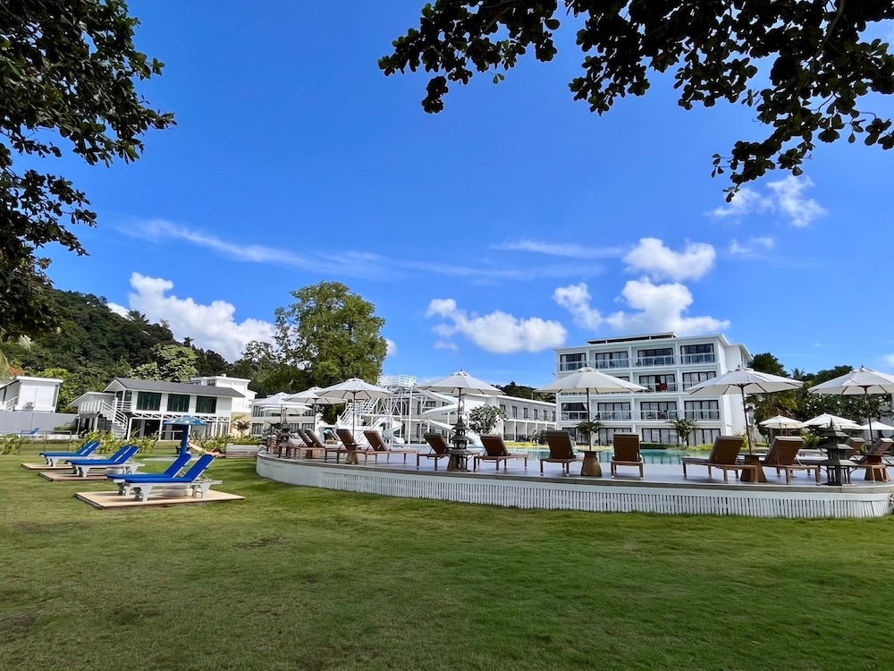 Royal Yao Yai Island Beach Resort 42/50