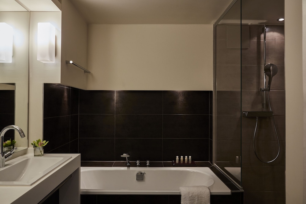 Hotel Indigo Duesseldorf Victoriaplatz 25/70