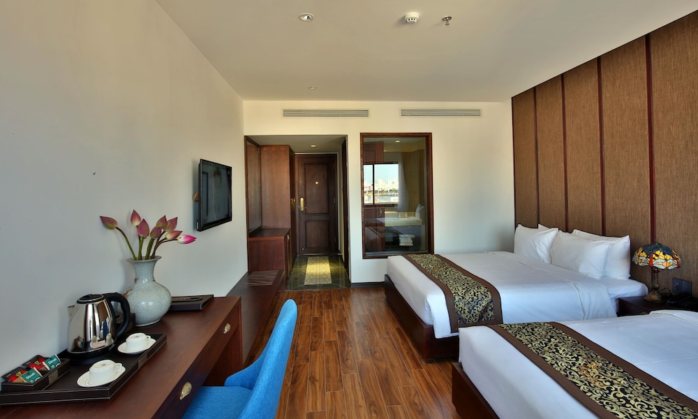 Dong Duong Hotel & Suites 18/50