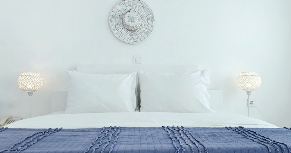 Narges Hotel 6/50
