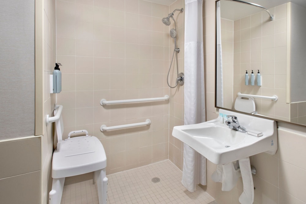 غرفة بسريرين مزدوجين، Fairfield Inn by Marriott New York LaGuardia Airport/Flushing 3/4