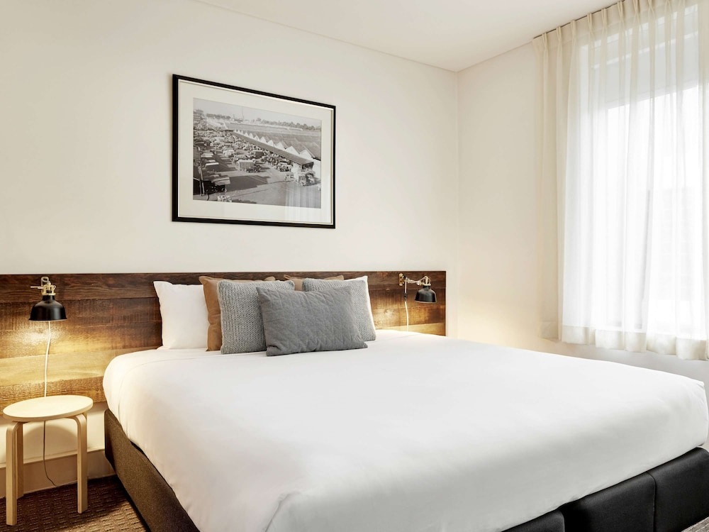 ibis Melbourne Hotel and Apartments 19/70