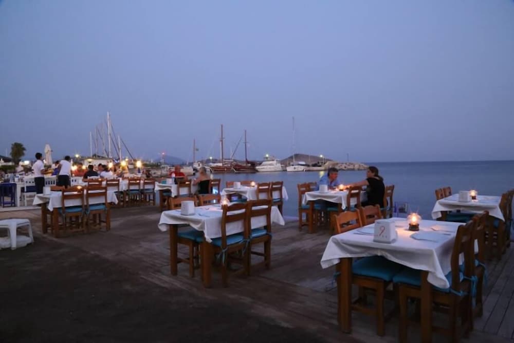 Manolya Hotel 12/17