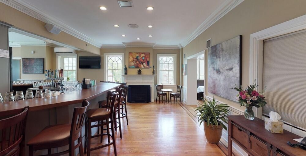 Simsbury 1820 House 51/55