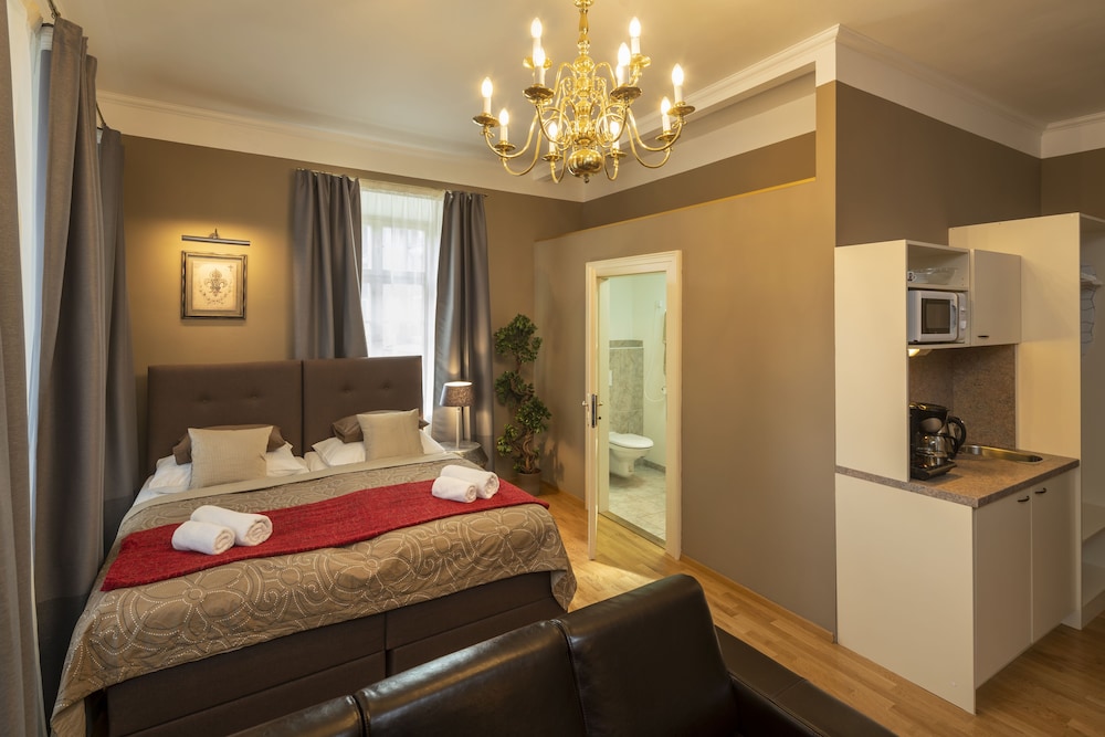 Old Town Aparthotel Michalska 19/75