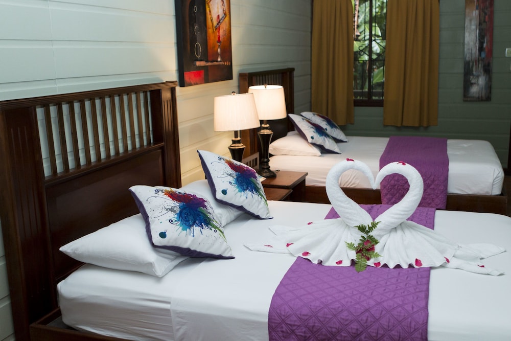 PACHIRA LODGE 27/65