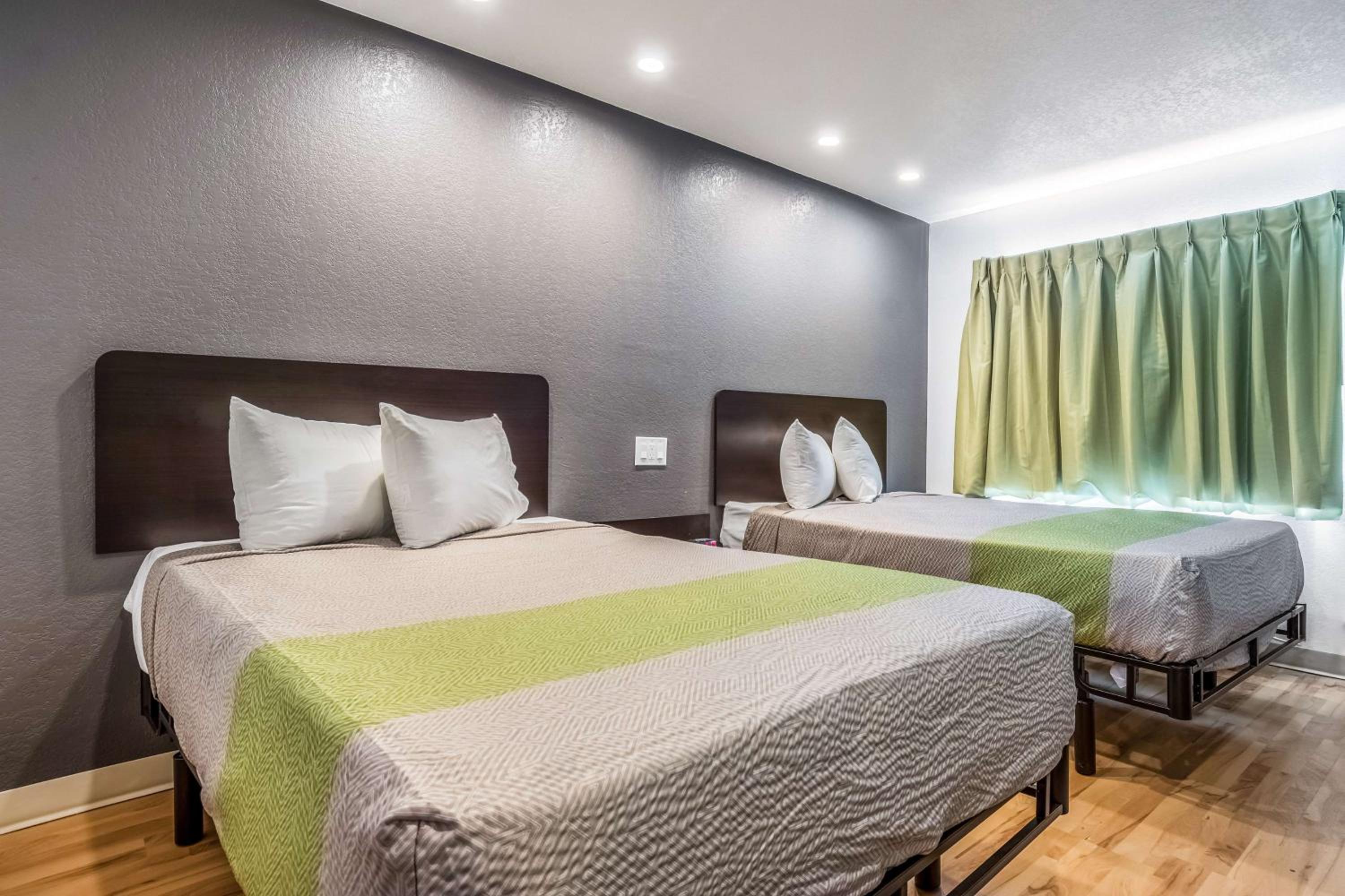 Room at Studio6 Buttonwillow, CA, BUTTONWILLOW - CA
