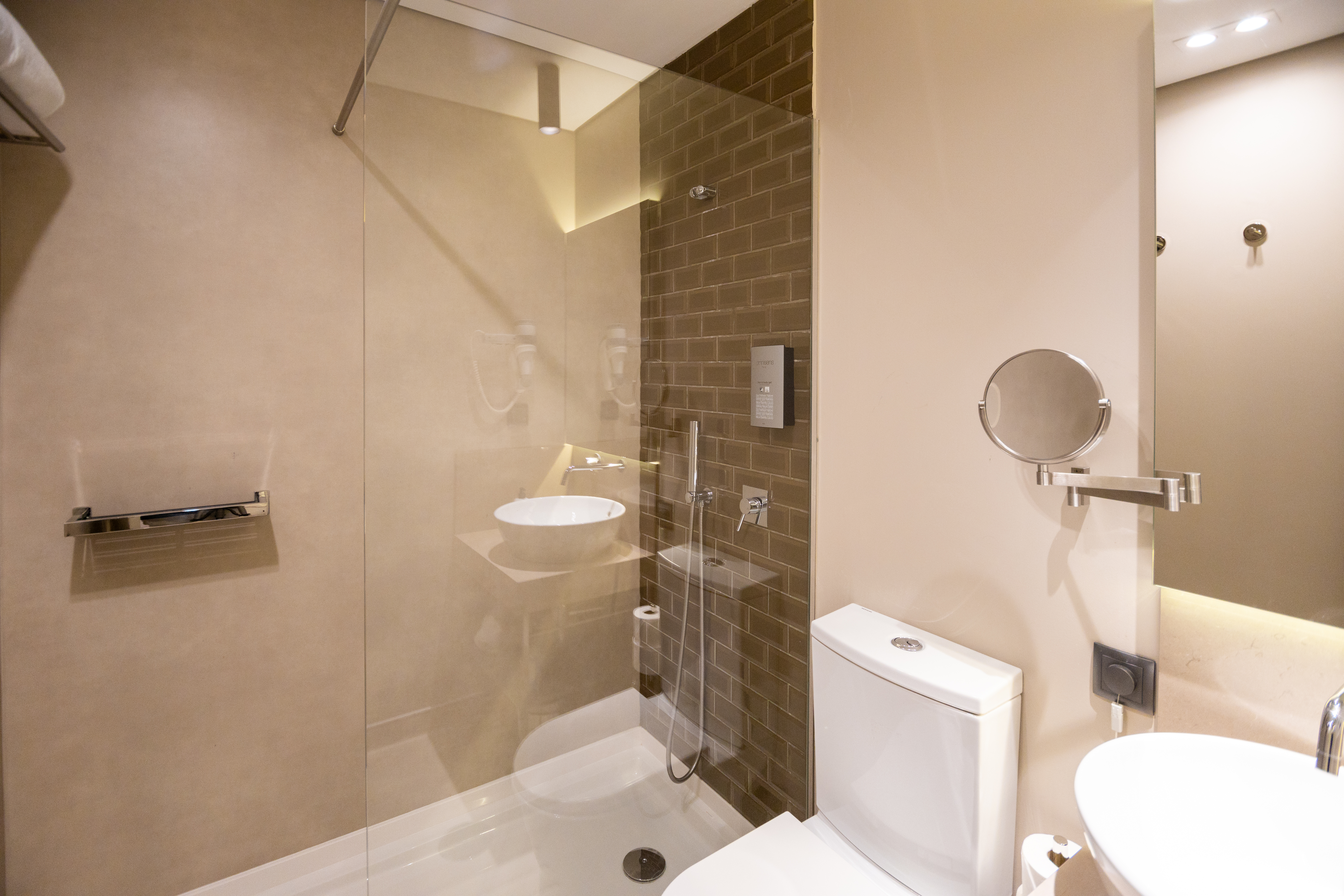 Avenida Boutique Hotel 49/50