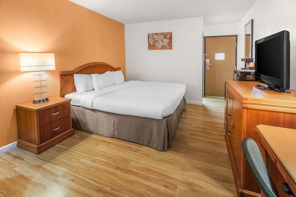 Econo Lodge Alliance 38/60
