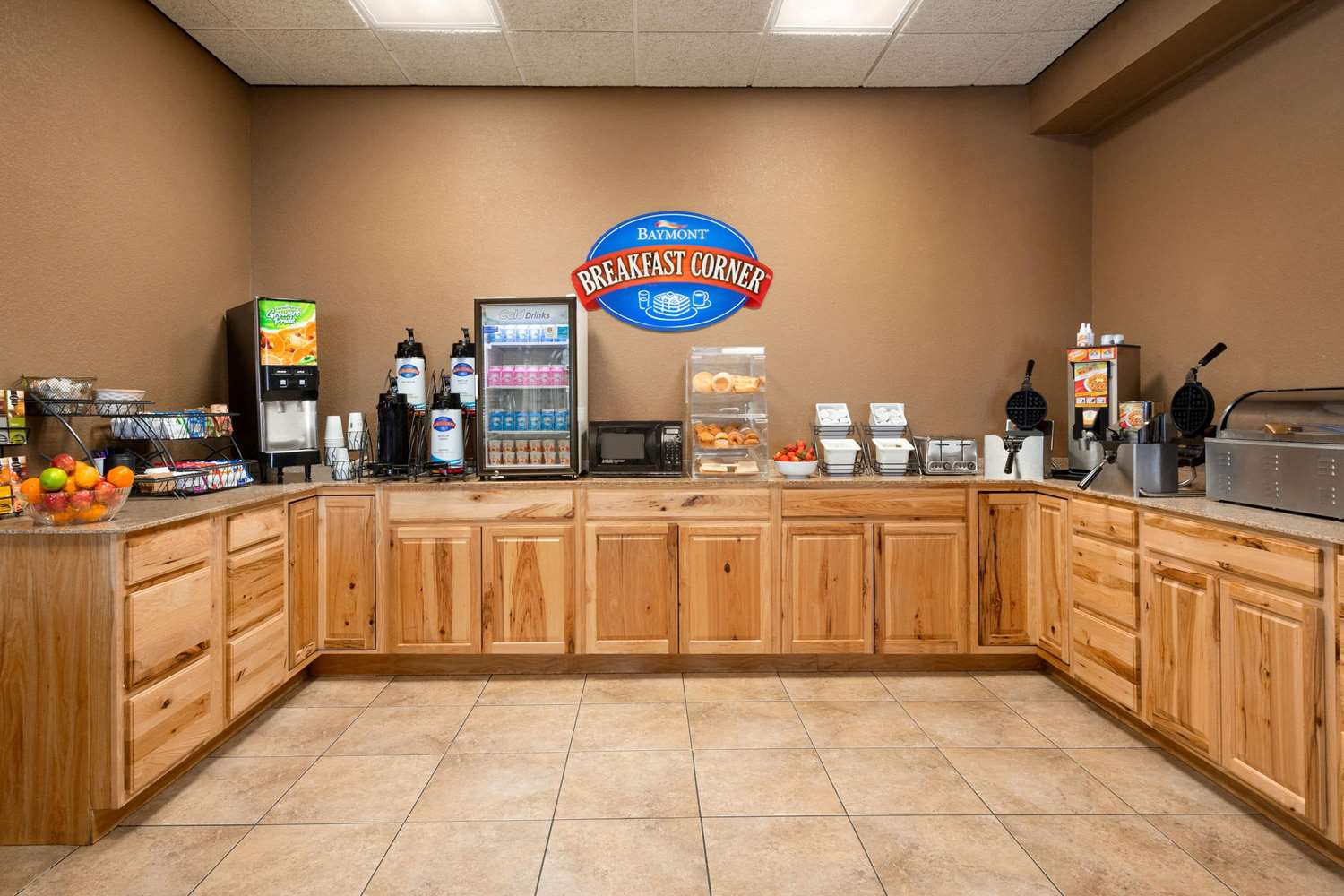 Baymont by Wyndham Mandan Bismarck Area 4/36