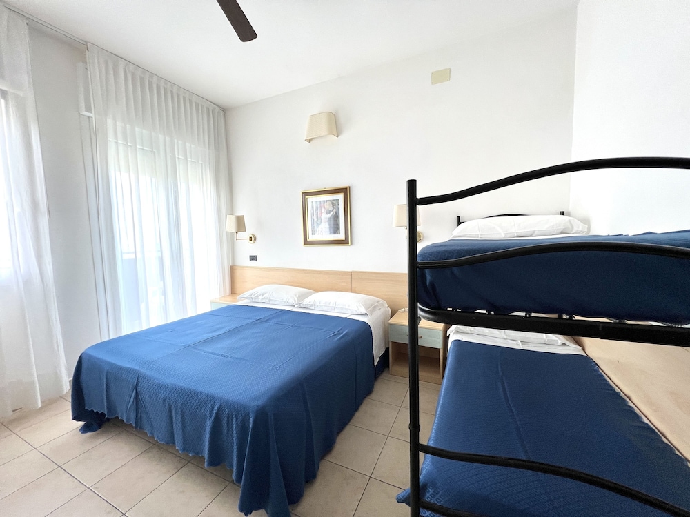 Hotel Montecarlo 21/50