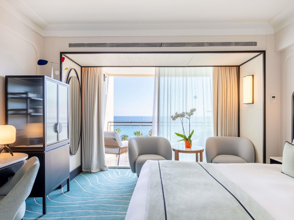 Mondrian Cannes 10/47