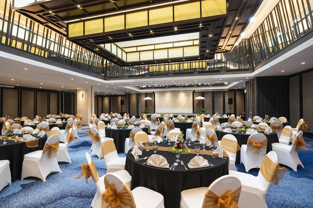 Bali Dynasty Resort 54/64