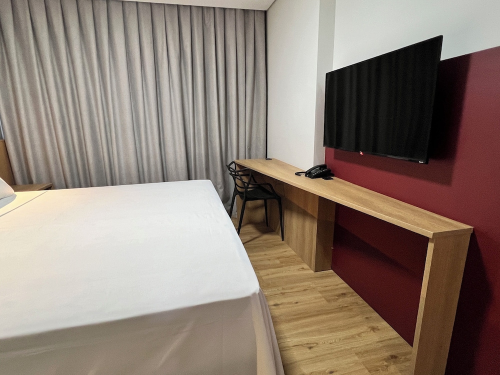 Ramada Encore by Wyndham Ponta Grossa 22/37