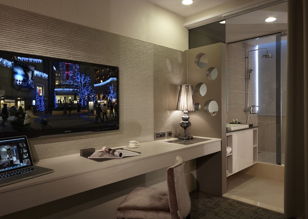 The Loft Hotel 64/75
