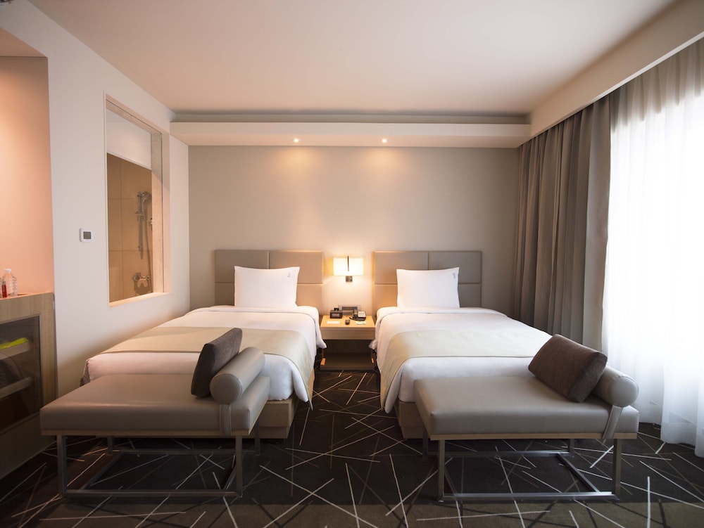STANDARD, TWIN BEDS