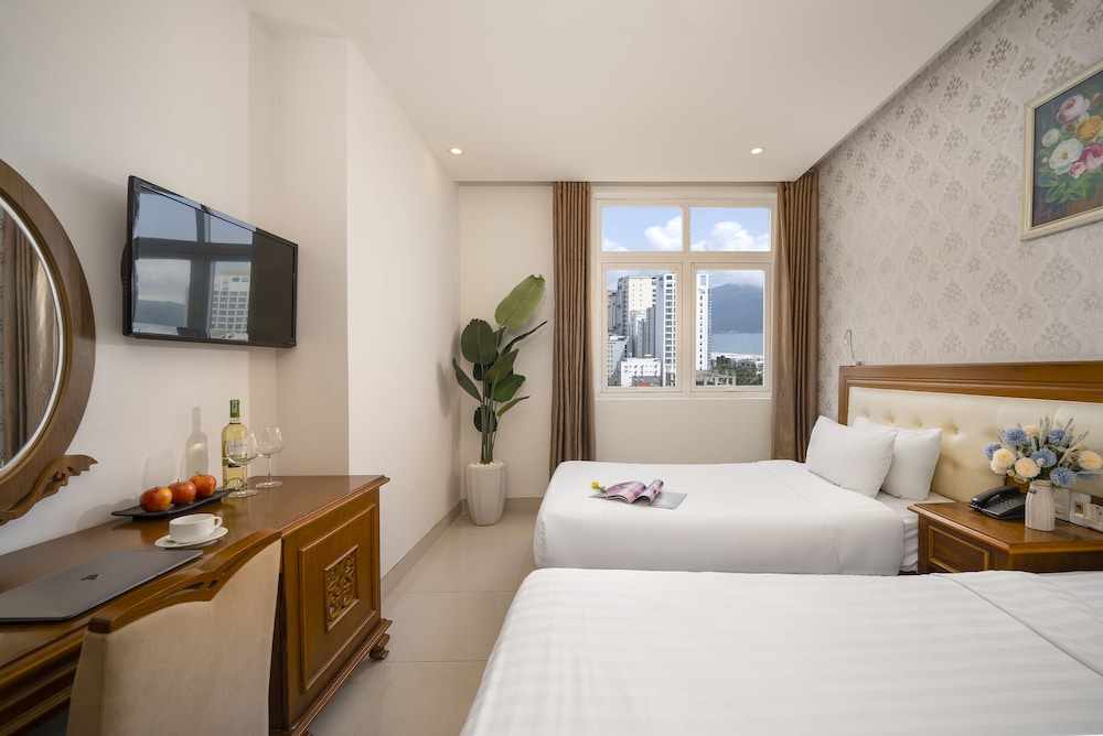 Royal Family Hotel Da Nang 13/50