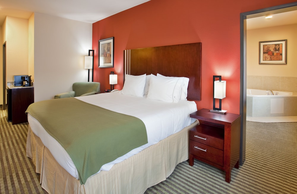 Holiday Inn Express Hotel & Suites Guthrie North Edmond 11/46