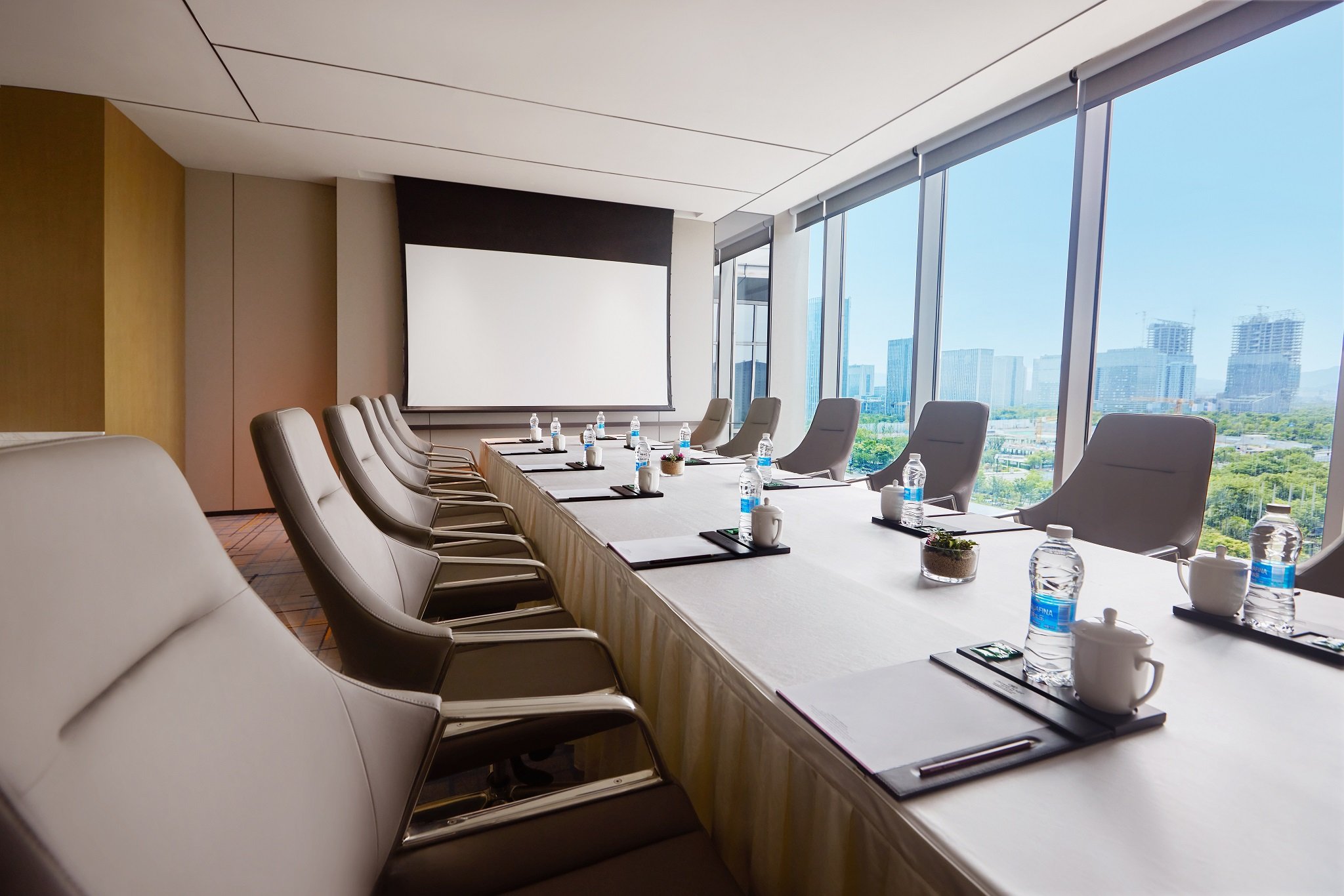 Crowne Plaza Hangzhou Science City 66/74