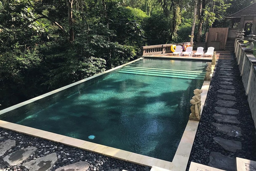 Bali Jungle Huts 30/50