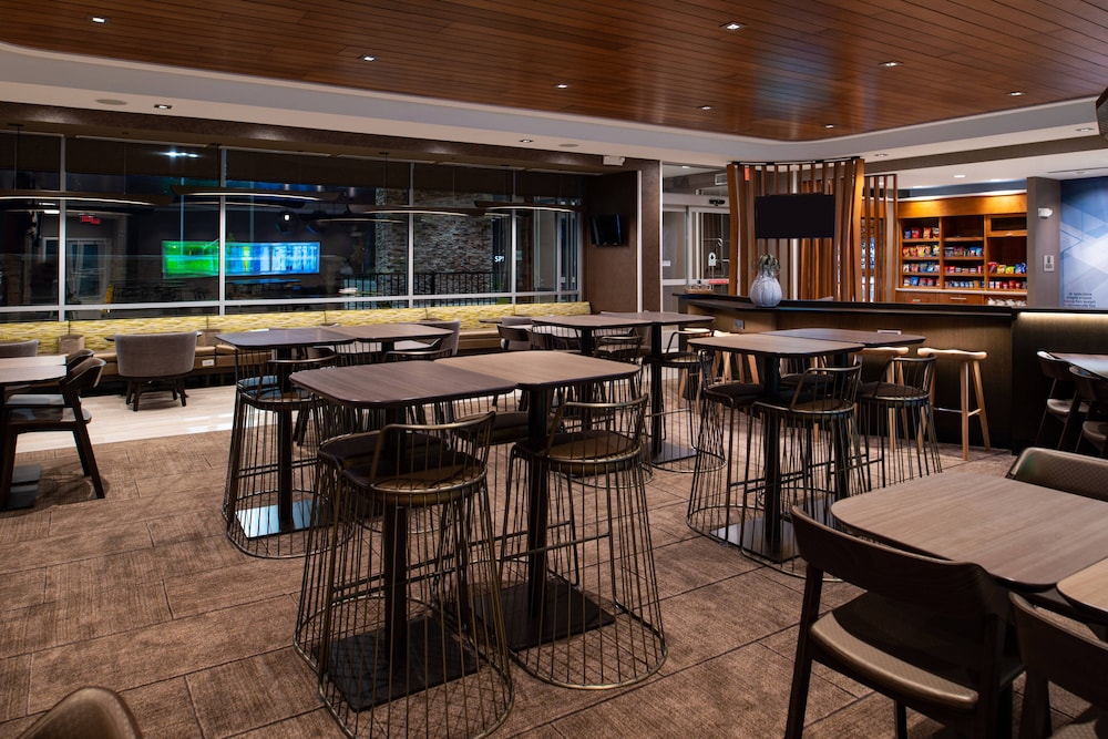 Springhill Suites Springfield Southwest 32/36
