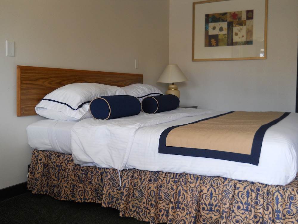 Value Inn Milwaukee South 13/47
