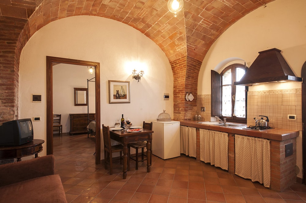 Agriturismo Ragoncino 25/40